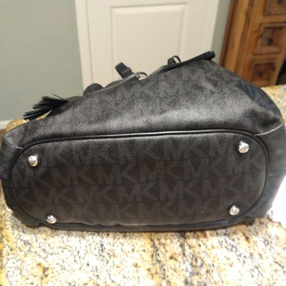 Michael Kors Signature Coated Leather Jet Set Tassel Drawstring Tote Bag Large - Picture 6 of 15